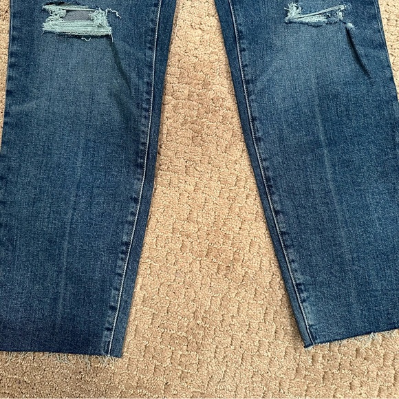 Old Navy High Rise Straight Jeans 10 - Picture 8 of 8